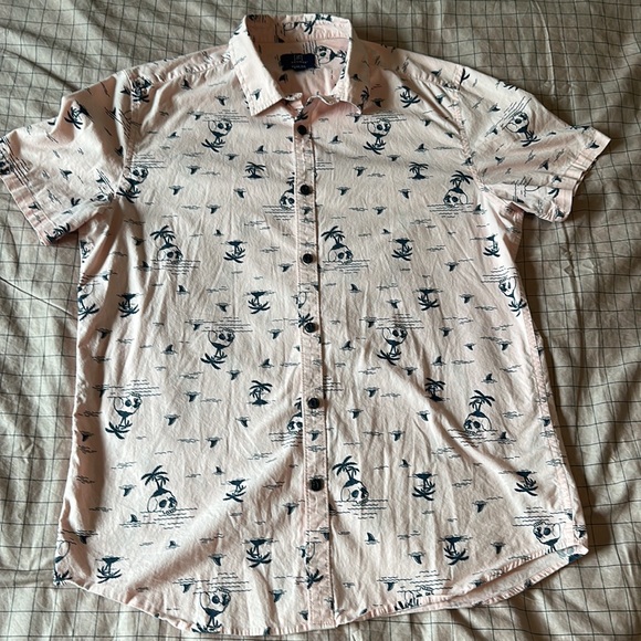 Men’s button down bundle - Picture 4 of 4
